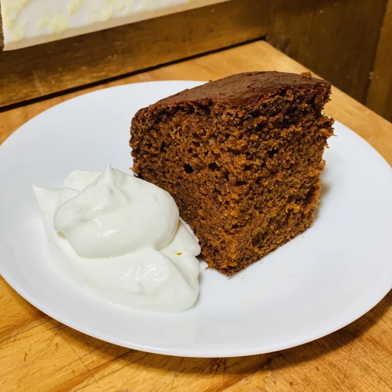 Fluffy Gingercake